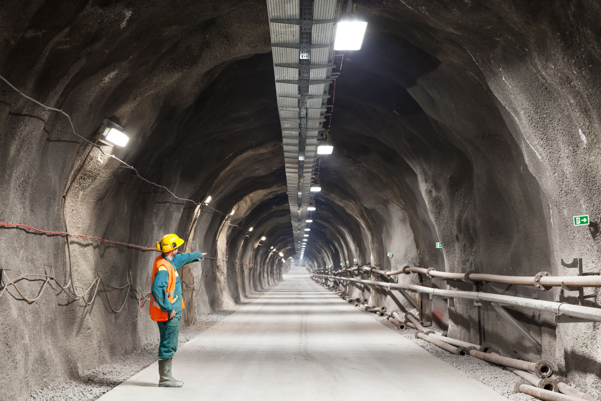 Pointing downward in a tunnel/mine